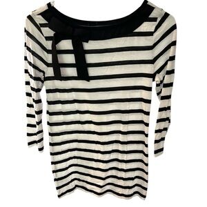 LOFT Black and White Striped Women's Top PTP 15.5 L 26